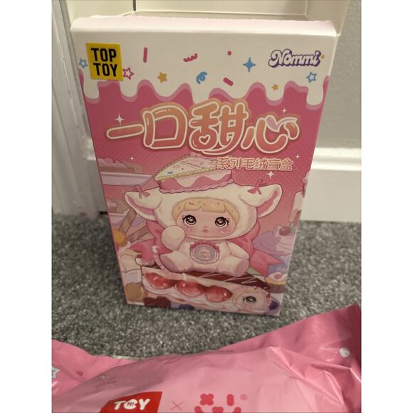 Authentic TOPTOY Nommi A Bite Of Sweet Series Plush doll Taro Pastry - Picture 3 of 4